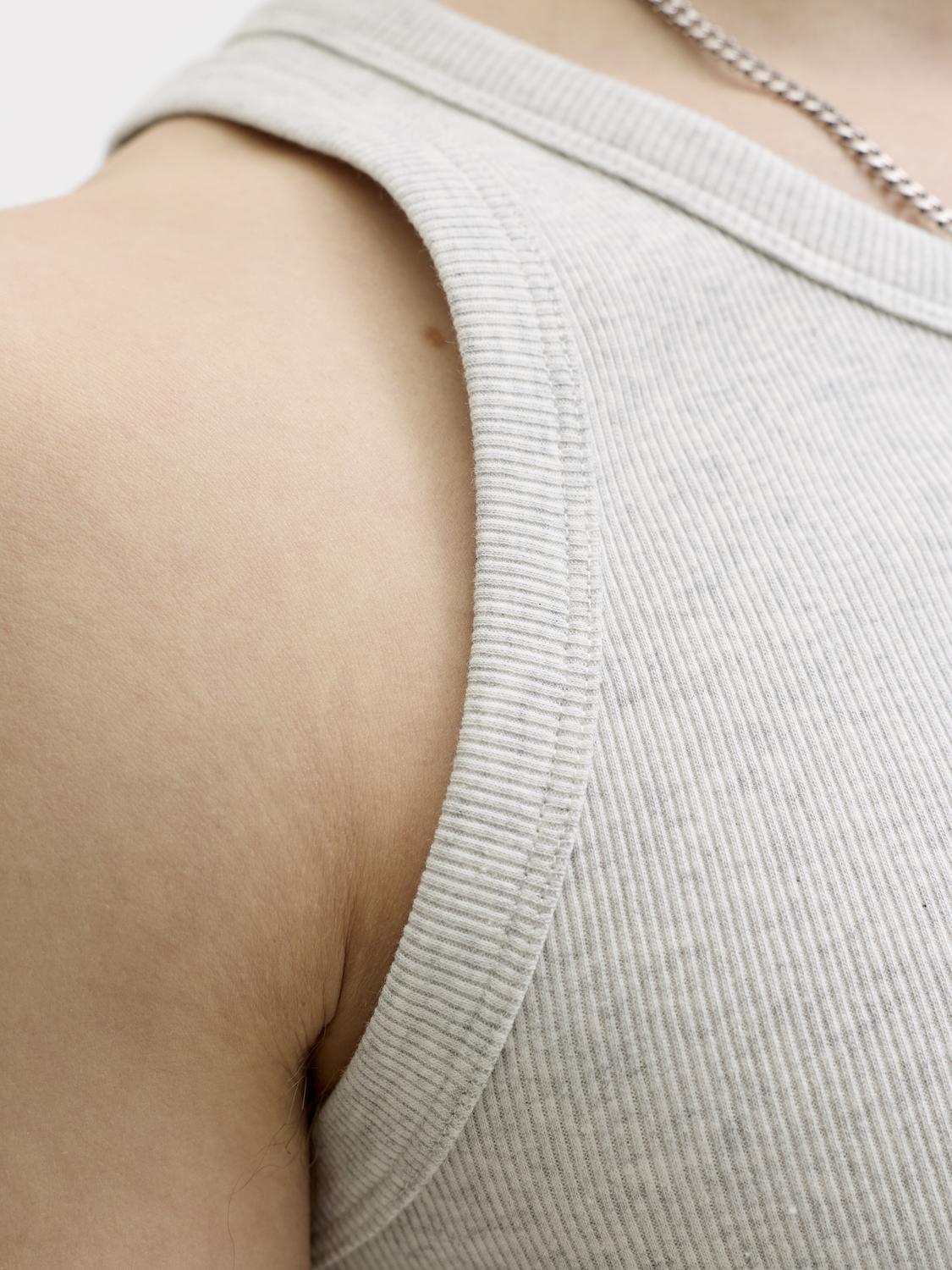 model_shot-detail